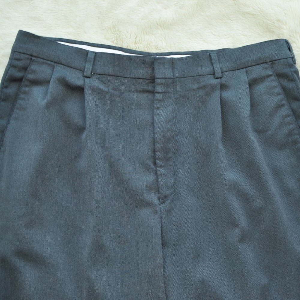 Haggar gray men’s trousers 36x30. - Picture 4 of 5